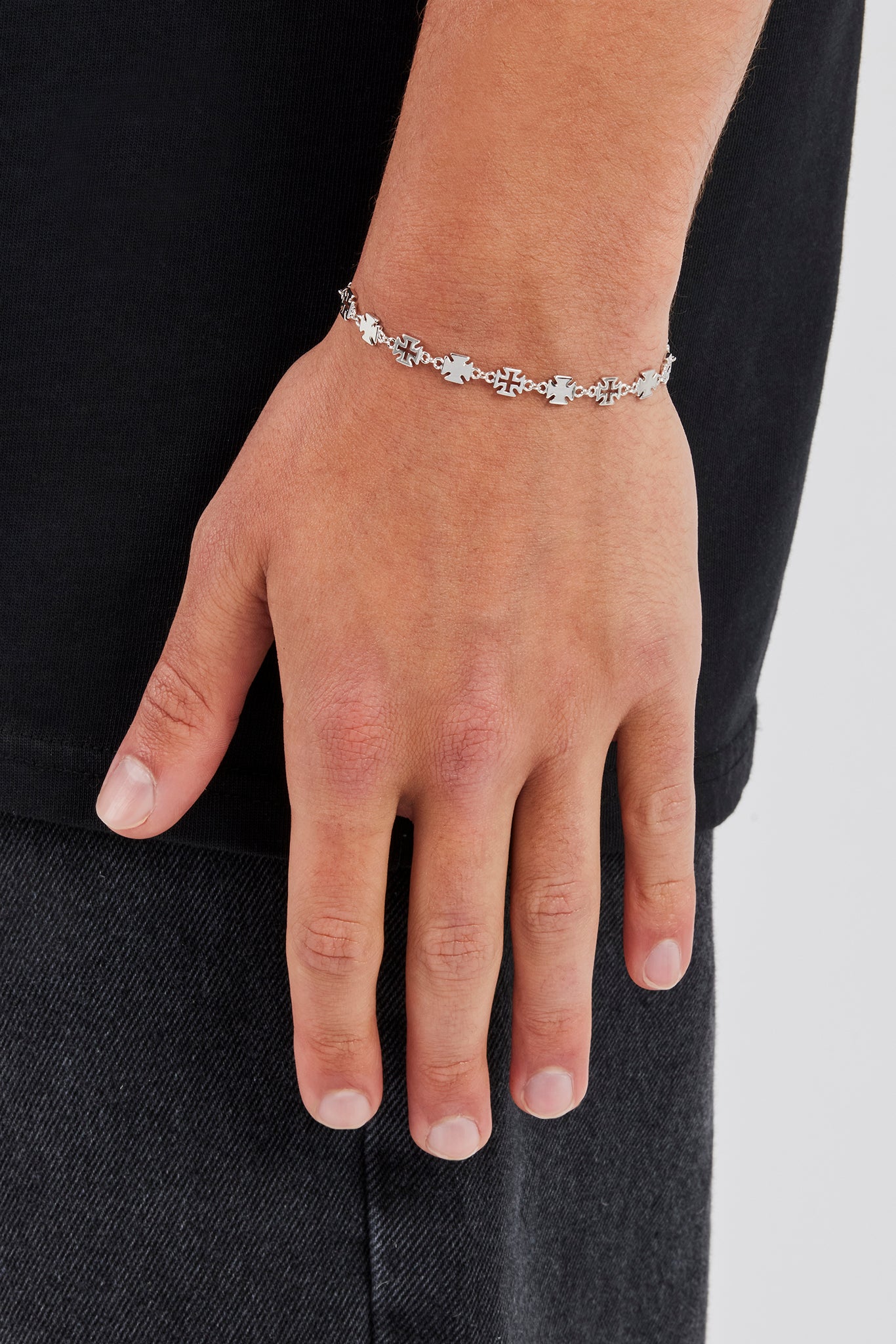 Polished Cross & Outline Connecting Bracelet - 6mm