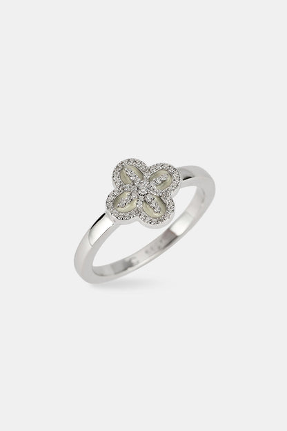 Star Motif Band Ring - 8mm - White
