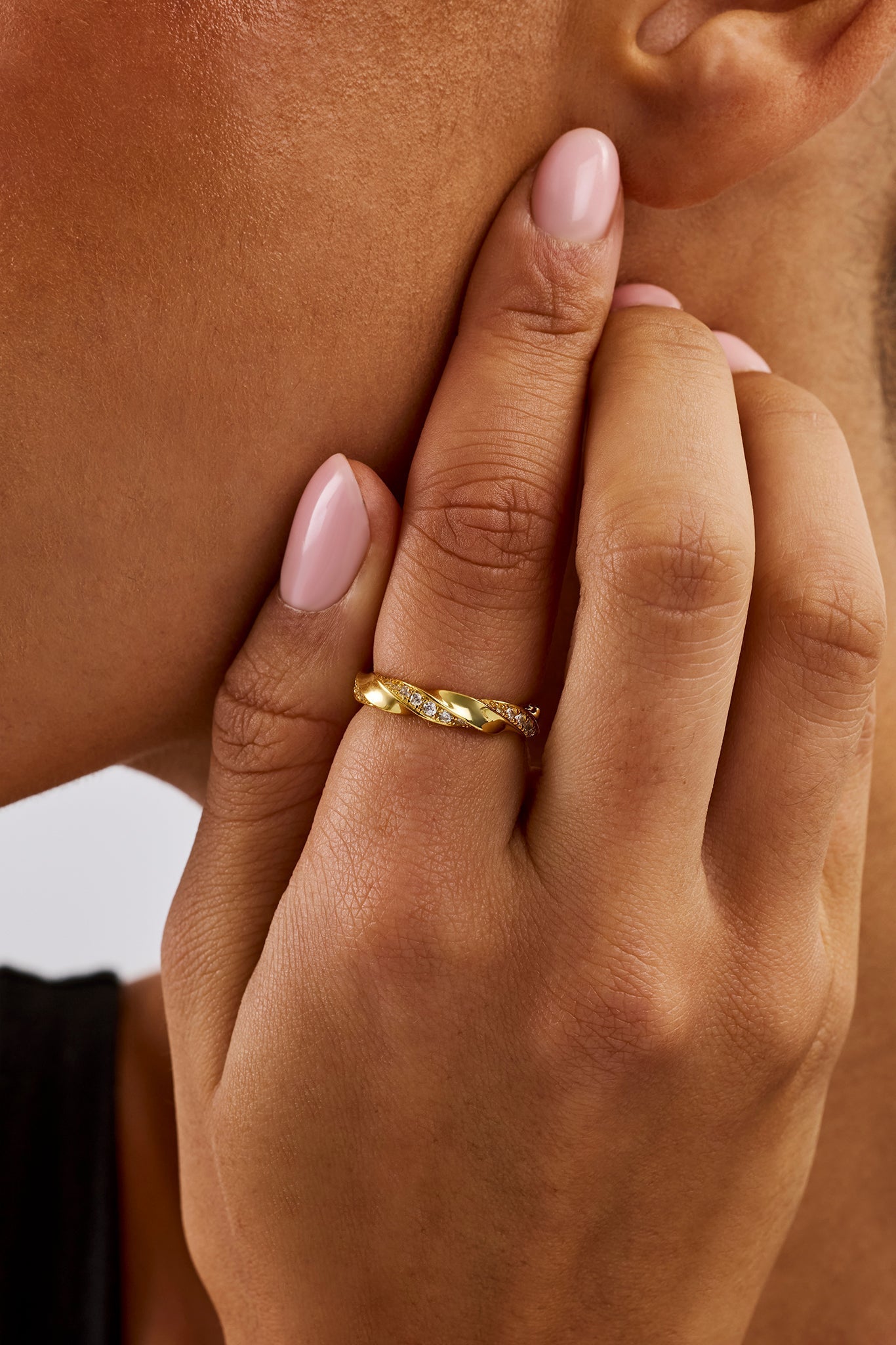 Polished & Iced Woven Ring - 5mm - Gold